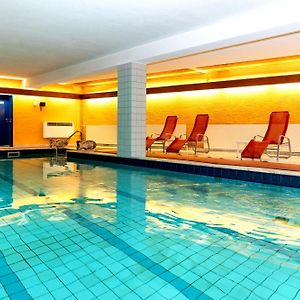 Hotel Meran Hallenbad&Sauna